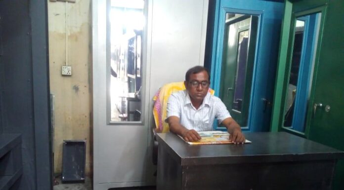 ছাত্র রাজনীতির সাদামাটা সেই মানুষটি শিতিন মন্ডল