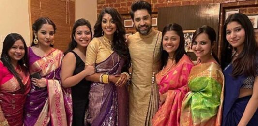 সপরিবারে ‘গৌরবময়’ দেবলীনা tollywood news