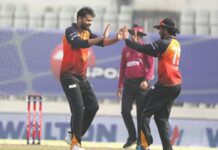 চট্টগ্রামকে হারিয়ে ফাইনালে খুলনা, মাশরাফির ৫ উইকেট mashrafee
