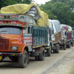 আমদানির প্রথম দিনেই ভারত থেকে এল ২৪২ মেট্রিক টন পেঁয়াজ vomra port